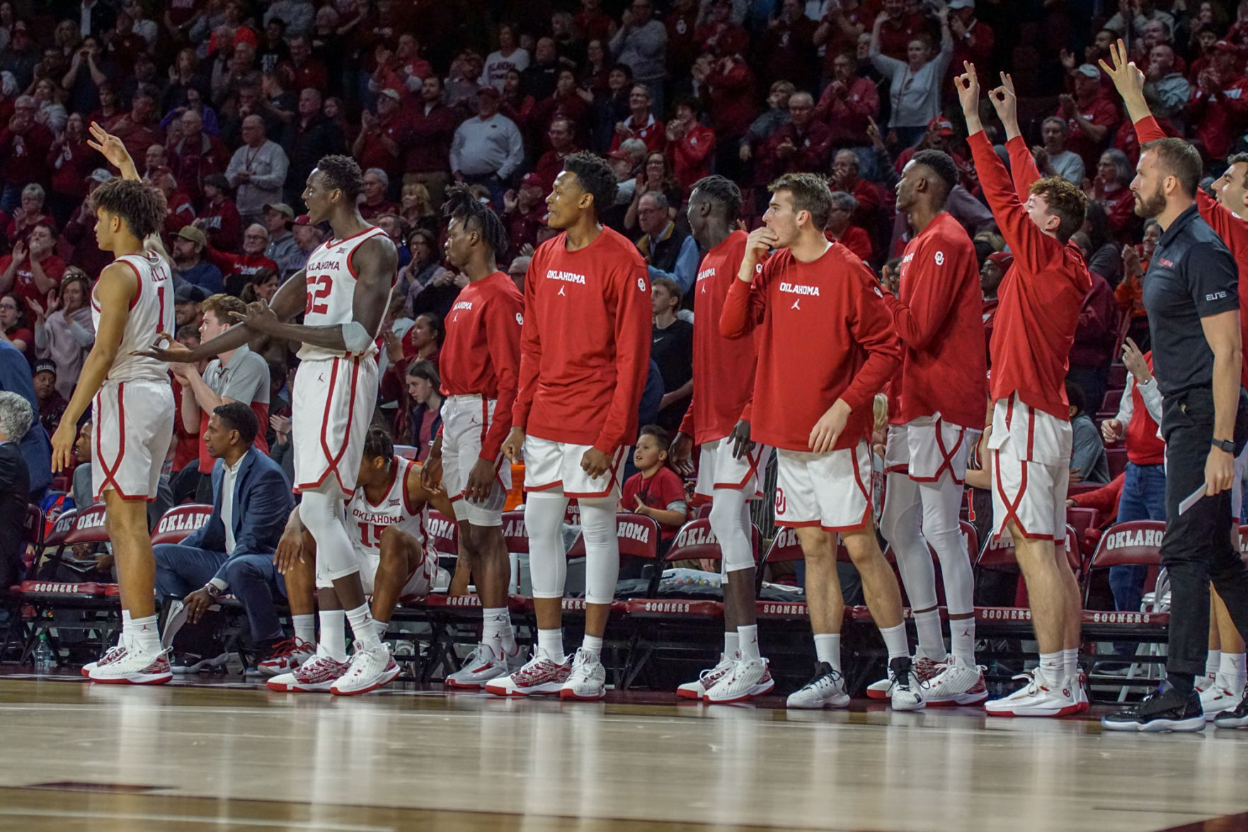 OU bench 3 pointer